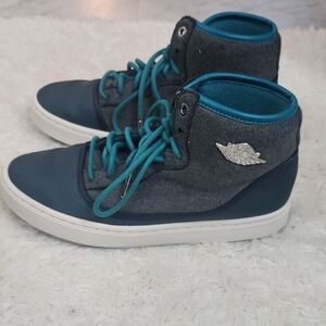 Jordan "Jasmine" GS 5.5 Kids Sneakers -  Midnight Teal/Metallic Silver